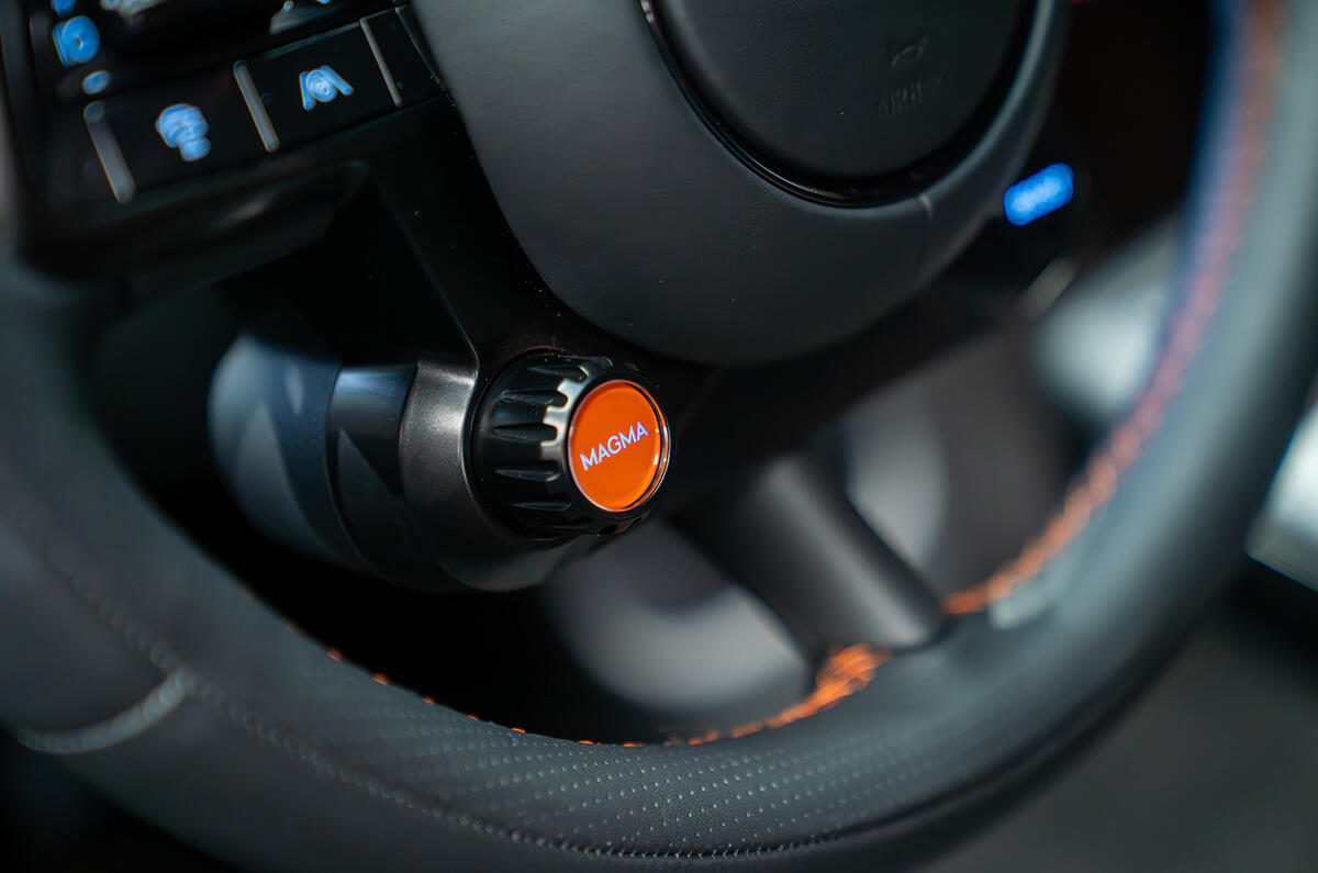 Genesis GV60 Magma