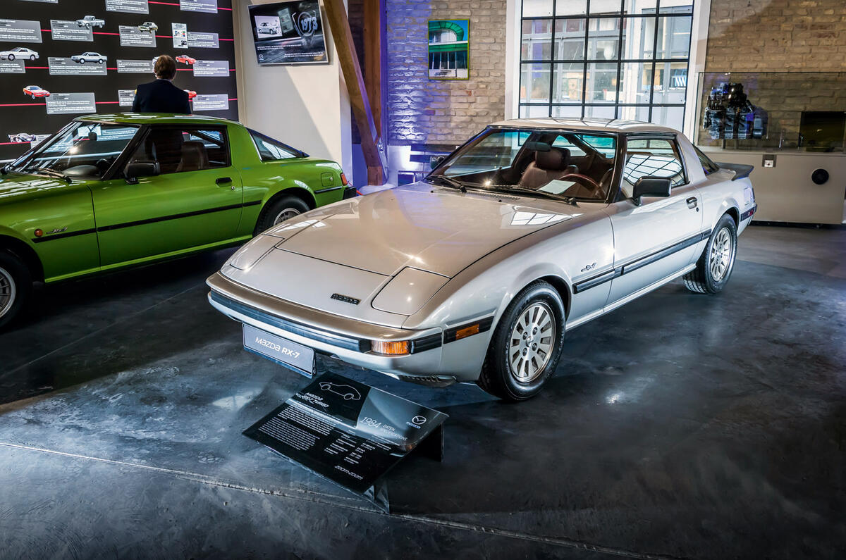 Mazda RX-7 Mazda RX-7