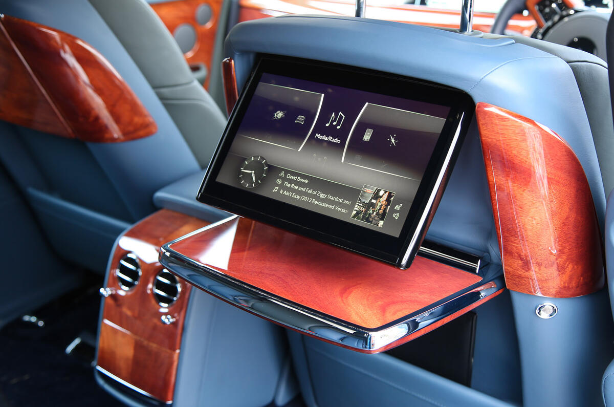 Rolls-Royce Phantom - infotainment Rolls-Royce Phantom - infotainment