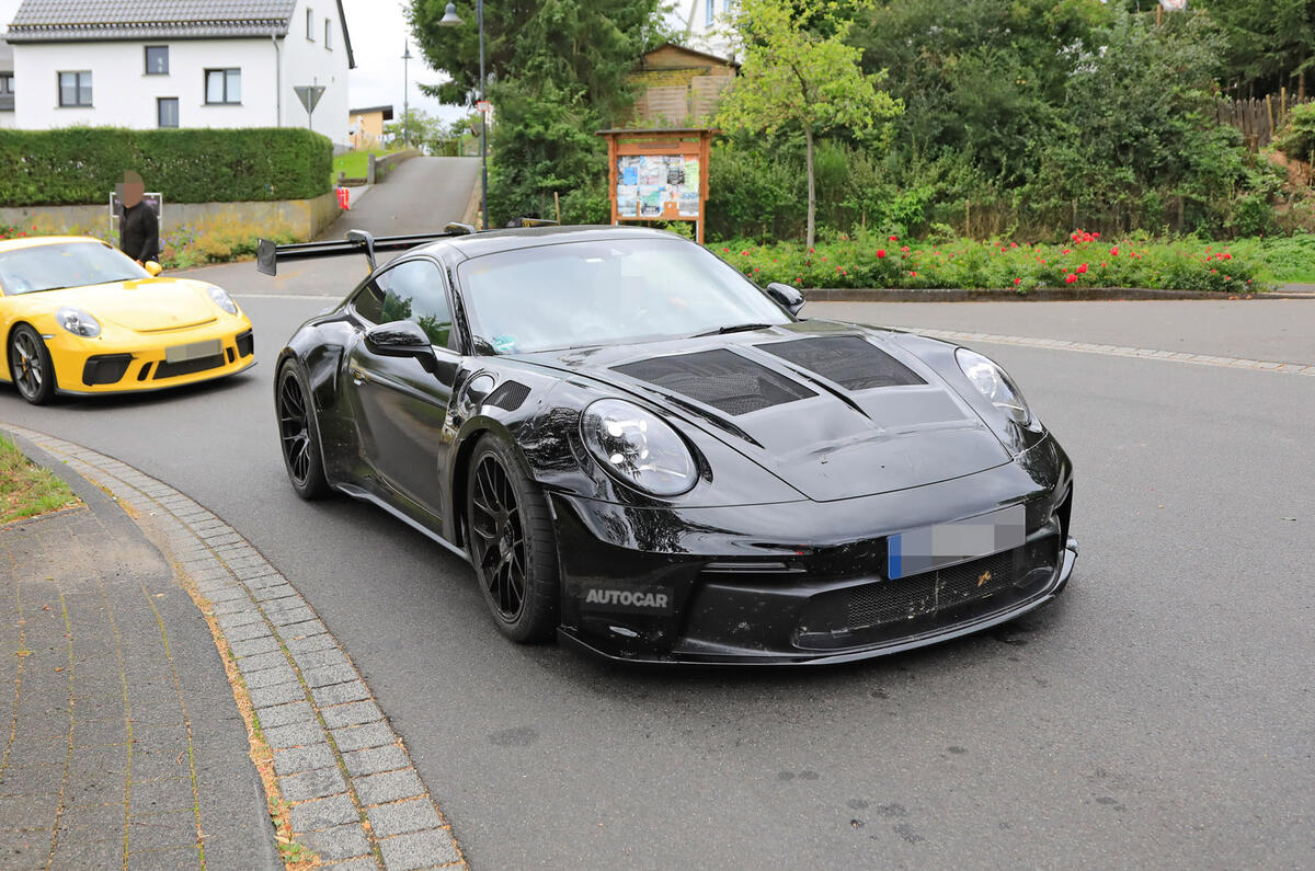 Porsche 911 GT3 RS - spy shots