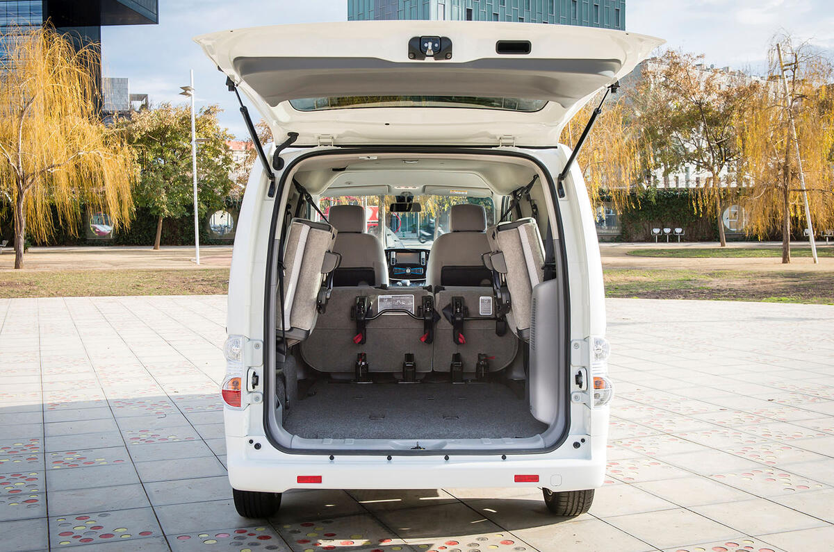 Nissan e-NV200 back boot open