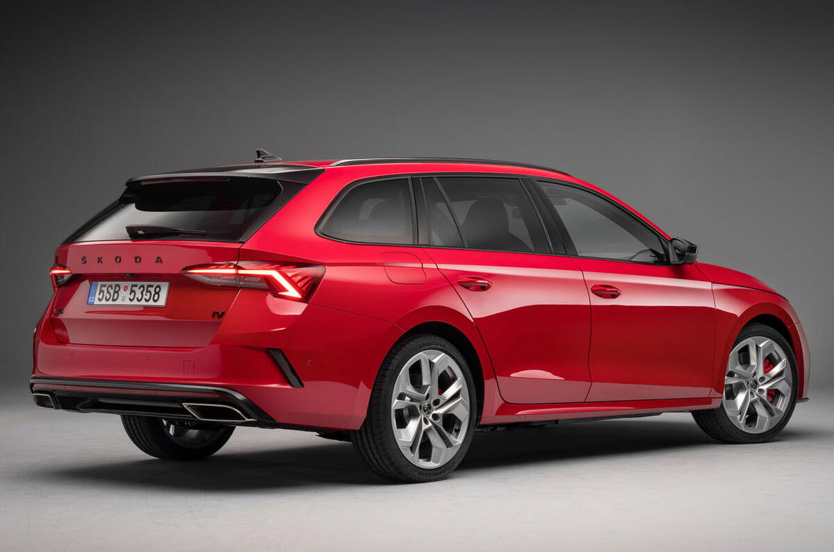 Skoda Octavia vRS 2020 - stationary side Skoda Octavia vRS 2020 - stationary side