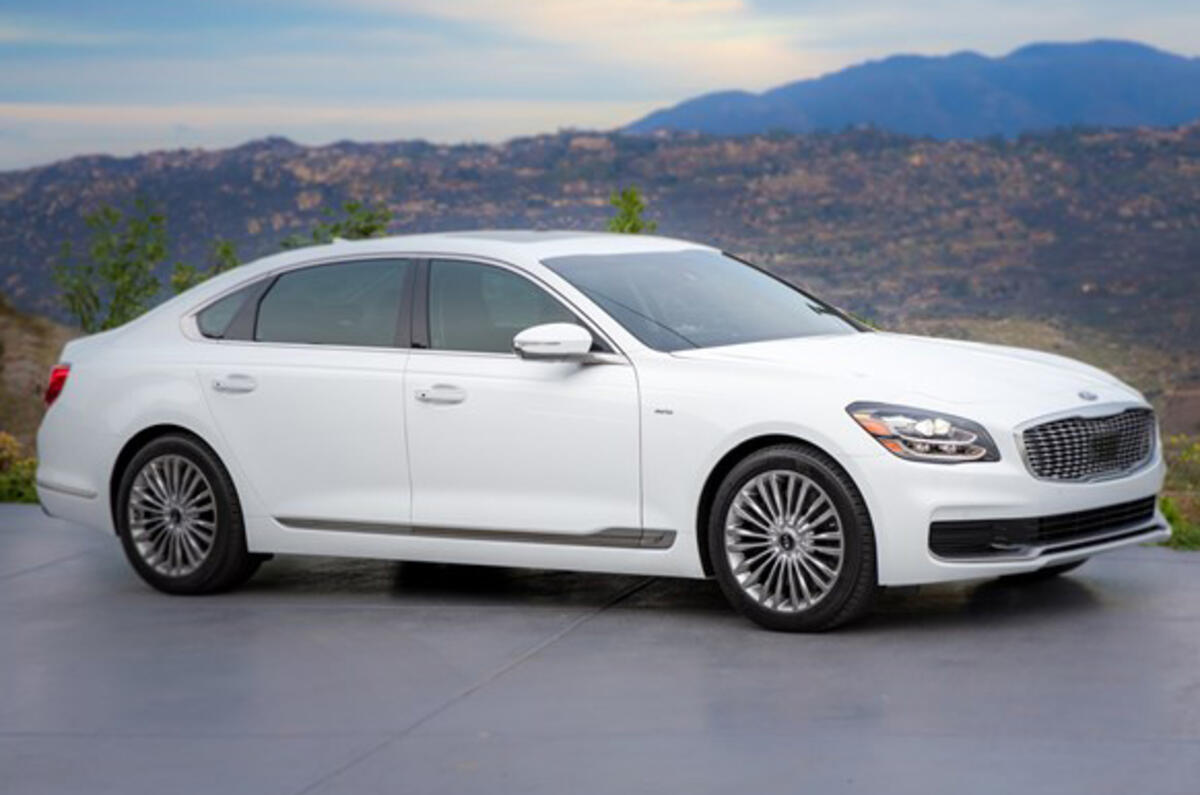 New Kia K900 US flagship demonstrates brand’s future tech