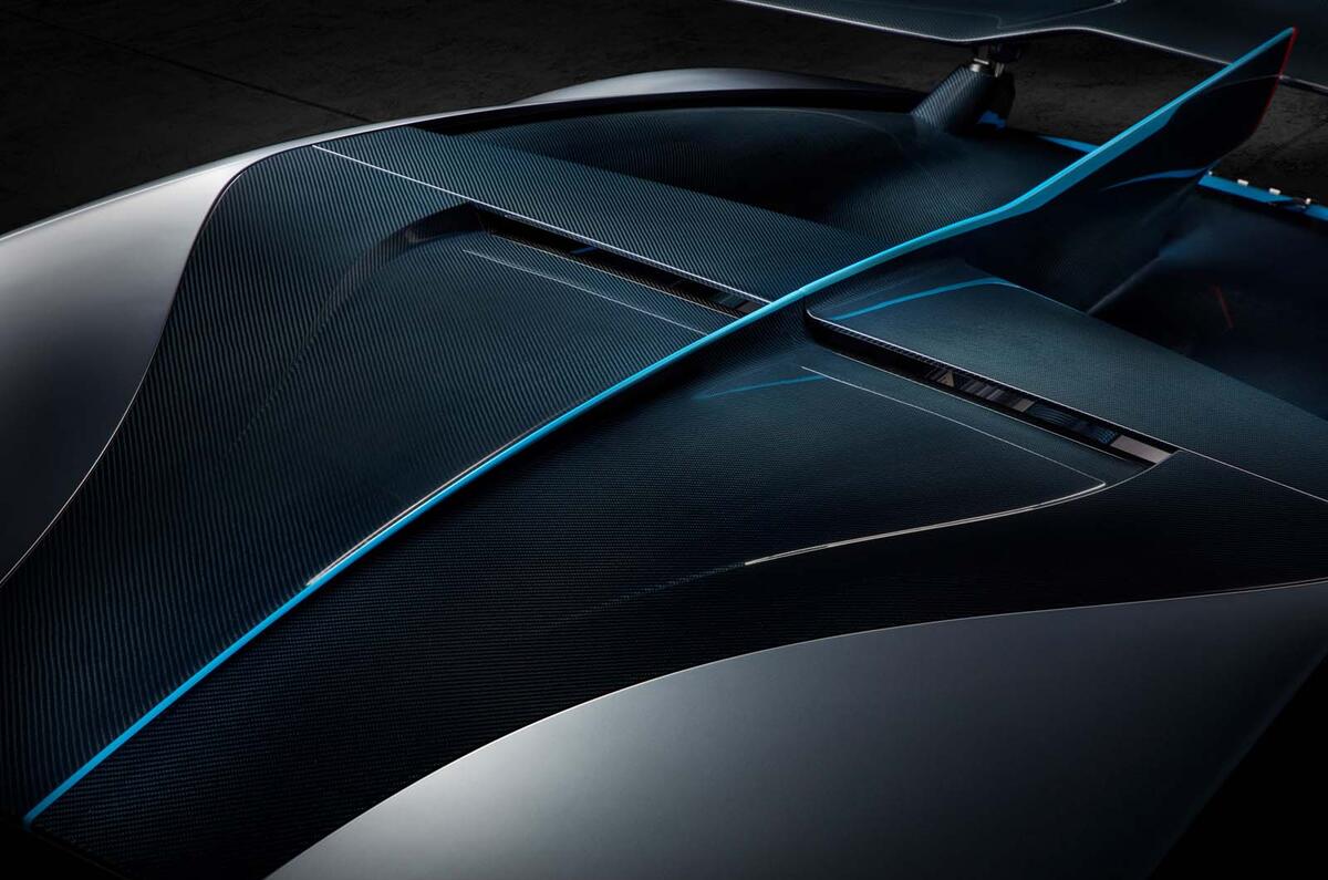 Bugatti Divo NACA duct roof