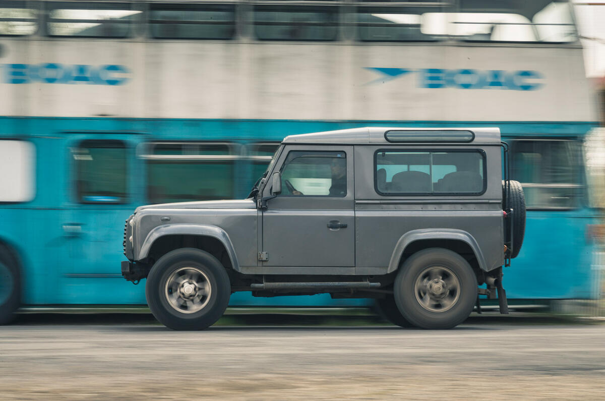 13 LUC Autocar Awards Land Rover defender 2021 0006