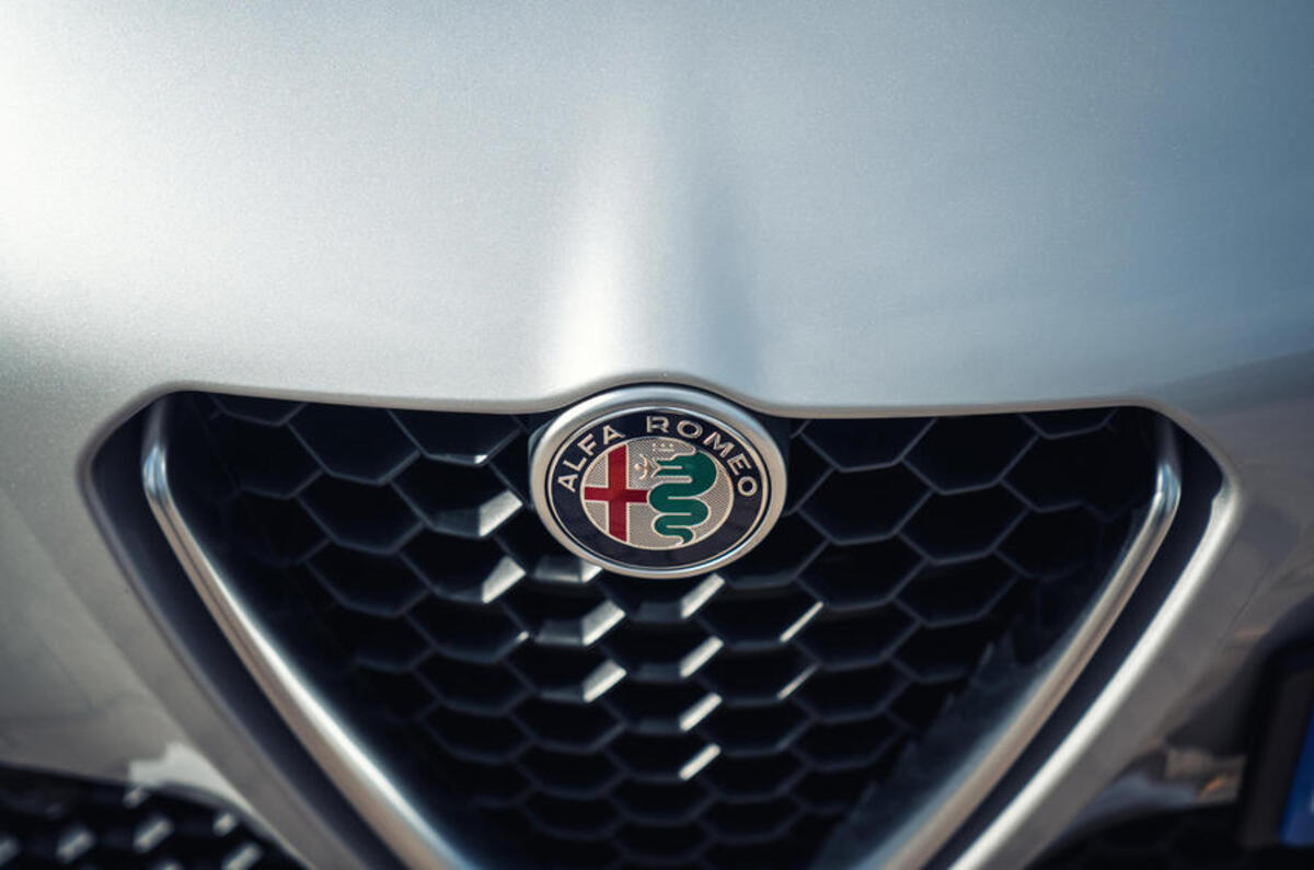 Alfa Romeo Giulia  Alfa Romeo Giulia