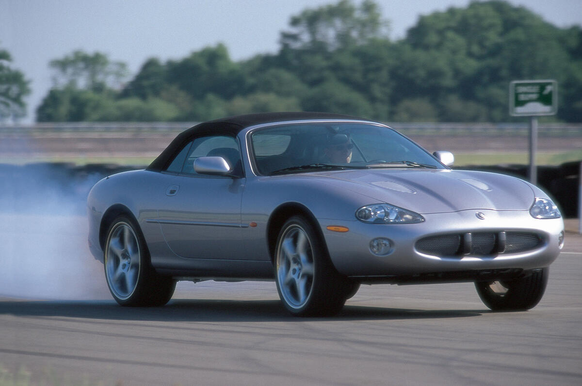 JAGUAR XKR JAGUAR XKR