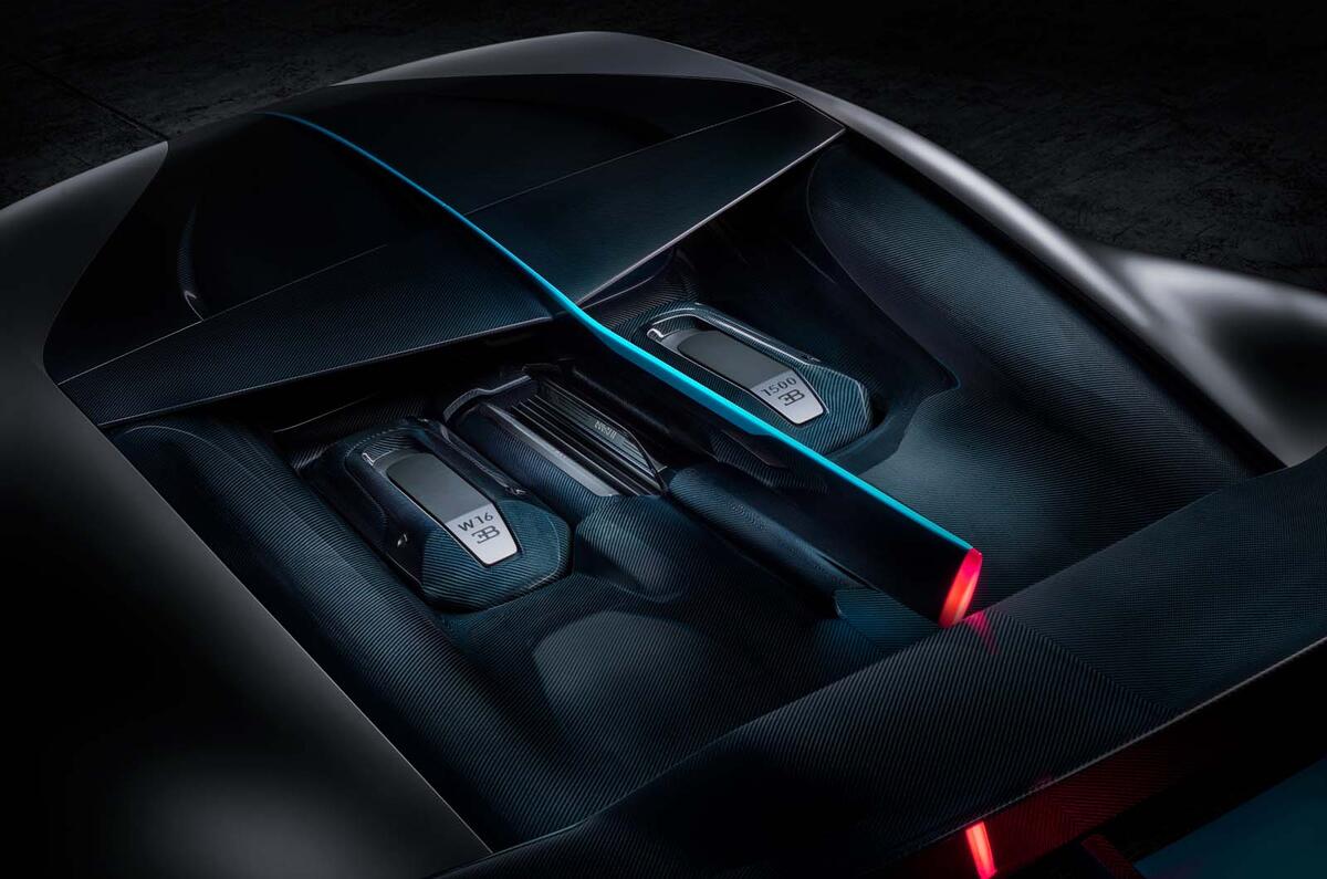 Bugatti Divo engine cover
