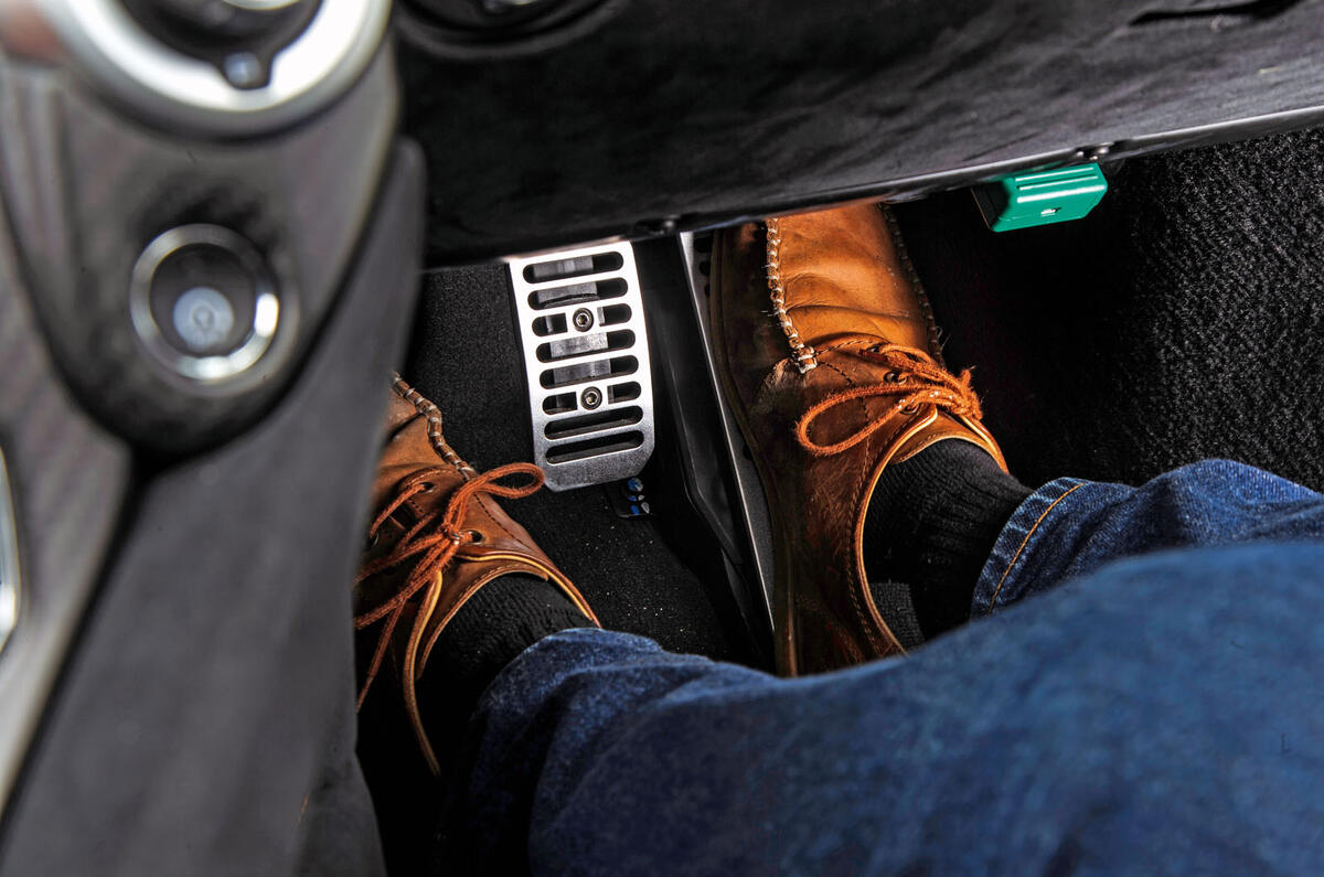 McLaren 720S vs Mazda MX-5 13 McLaren 720S vs Mazda MX-5 13