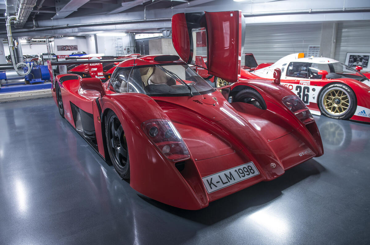 Toyota TS020 GT-One (1998) Toyota TS020 GT-One (1998)