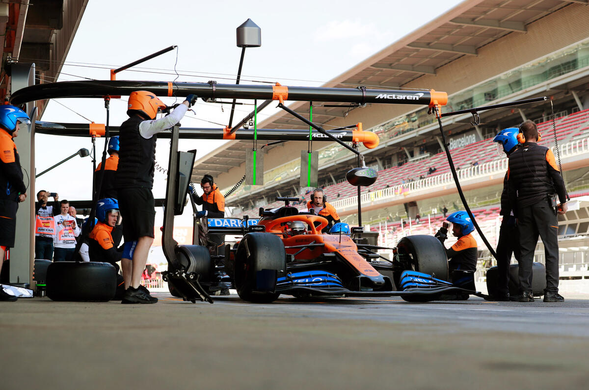 McLaren F1 car engineering McLaren F1 car engineering