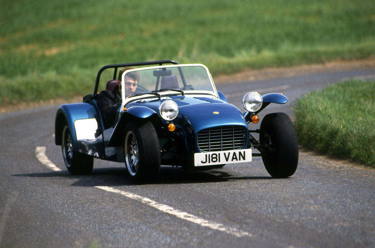 Caterham Seven - tracking front
