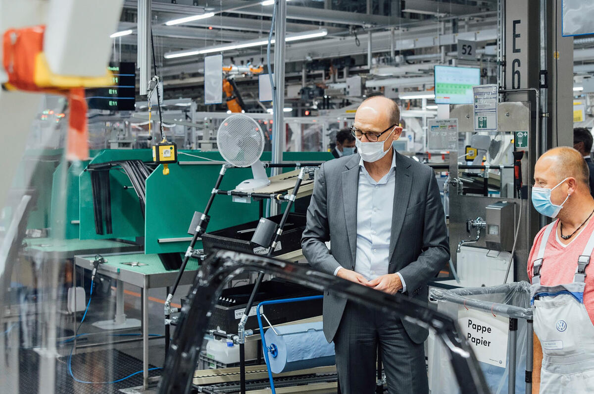 15 DB2020NR00384 large 15 DB2020NR00384 large