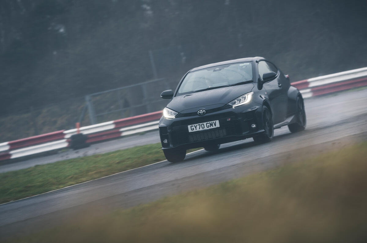 15 LUC Renault Alpine Nissan GTR Nismo Toyota Yaris GR 2021 0099 15 LUC Renault Alpine Nissan GTR Nismo Toyota Yaris GR 2021 0099