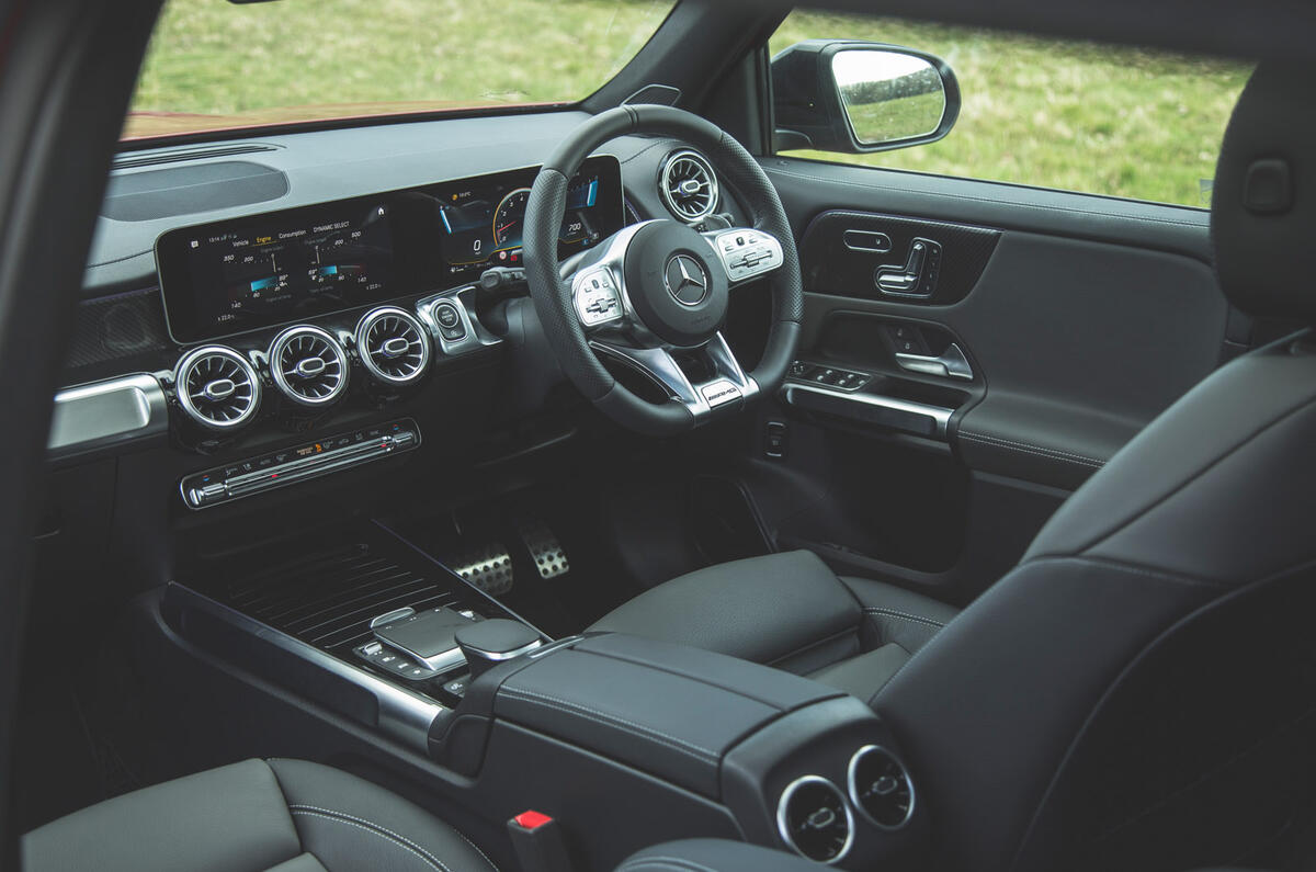 15 LUC VW Tiguan R Mercedes GLB 2021 0182