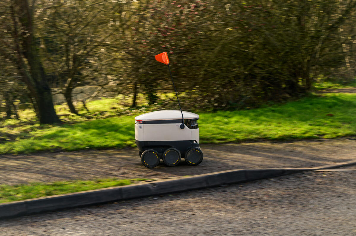 15 Robot Delivery 2021 olg 1893 15 Robot Delivery 2021 olg 1893