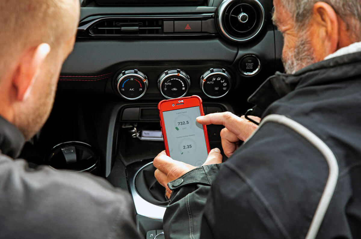 McLaren 720S vs Mazda MX-5 14 McLaren 720S vs Mazda MX-5 14