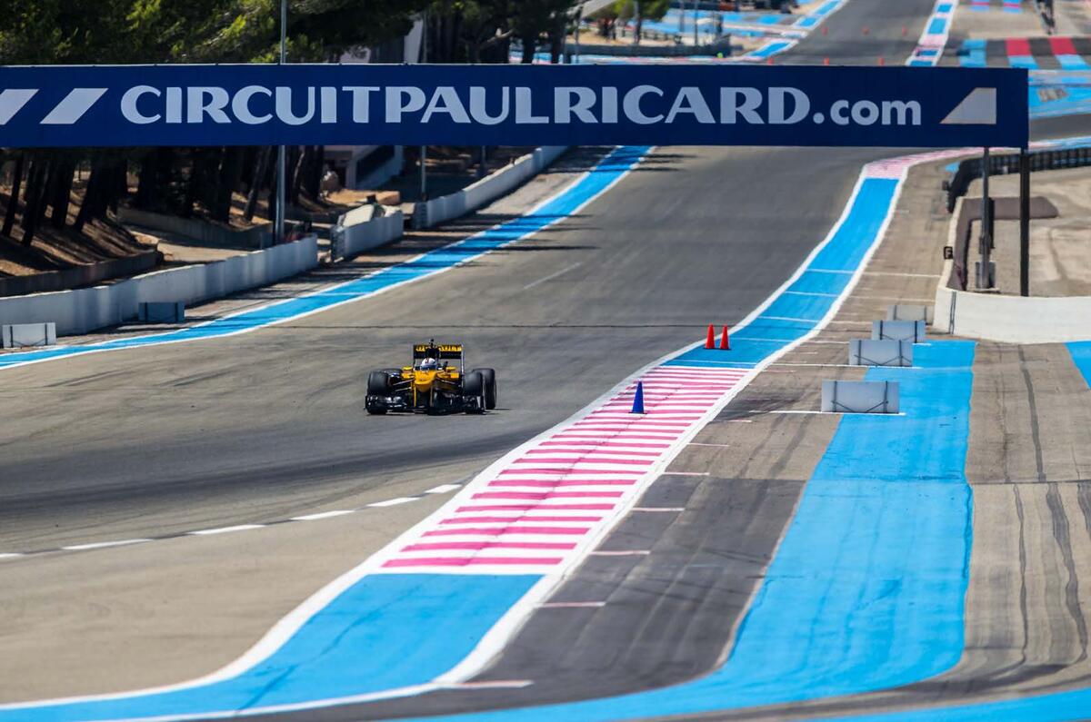 Renualt Formula 1 car