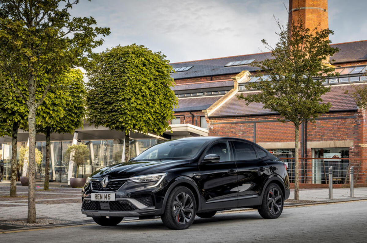 16 renault arkana 2021 uk fd static front