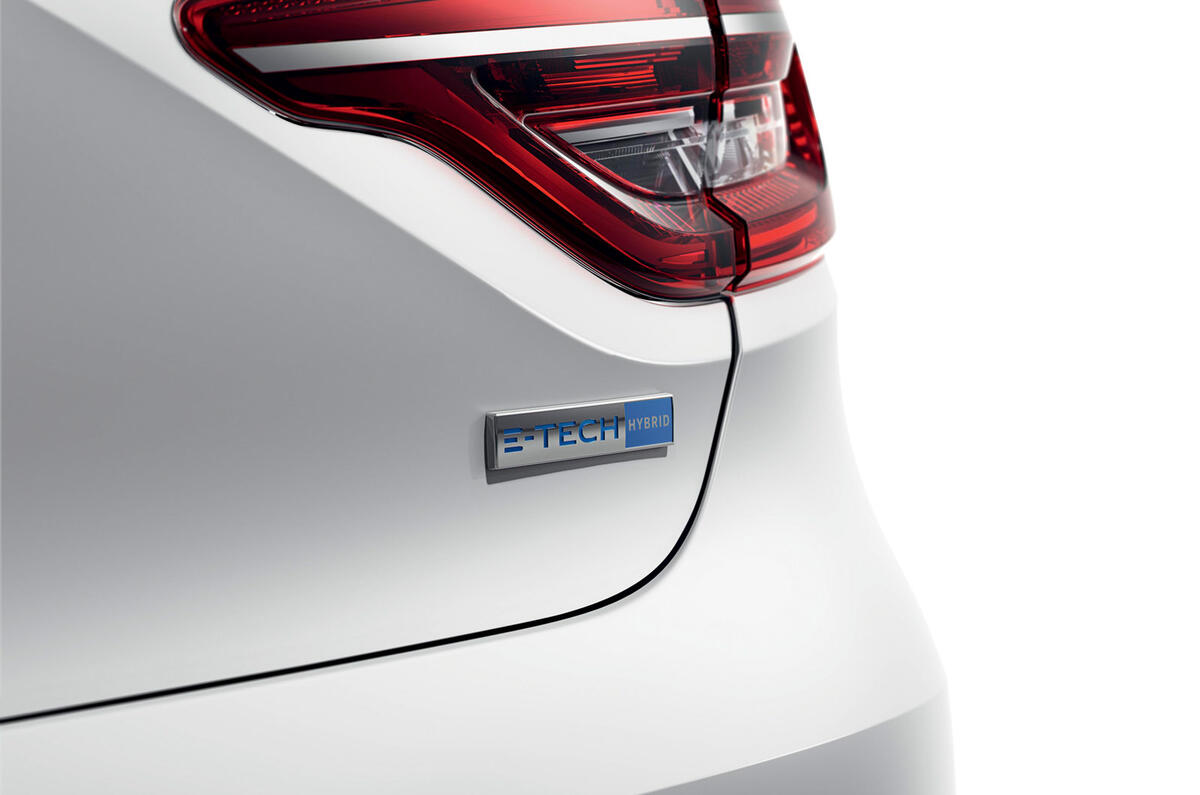 Renault Captur PHEV - static rear Renault Captur PHEV - static rear