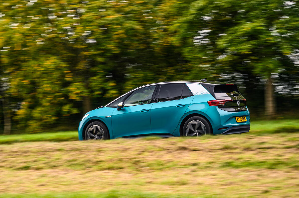 Volkswagen ID 3 - side Volkswagen ID 3 - side