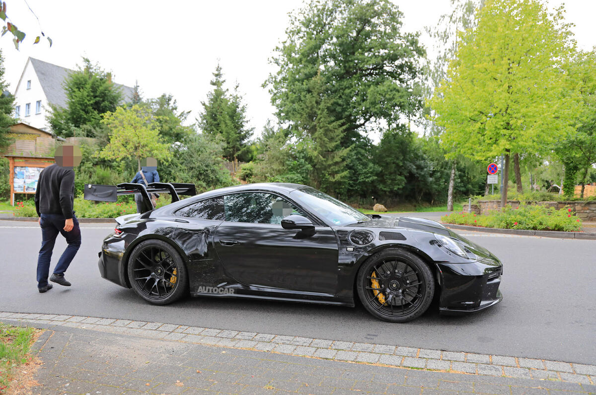 Porsche 911 GT3 RS - spy shots