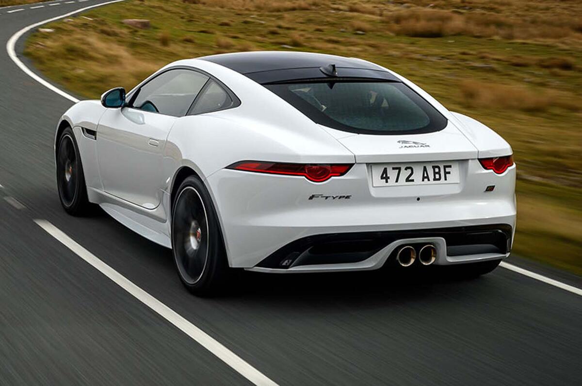 Jaguar F Type coupé Chequered Flag