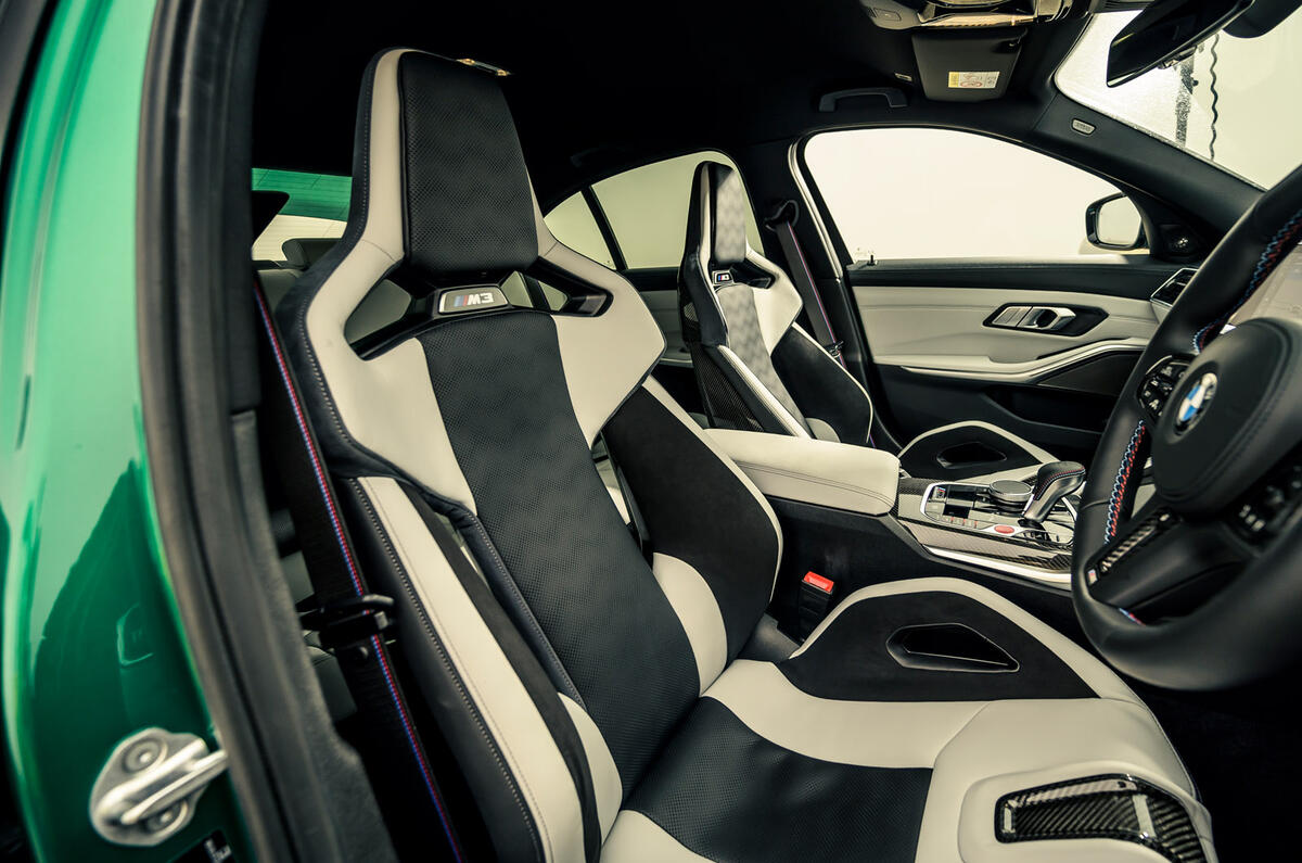 16 BMW M3 group 2021 7664