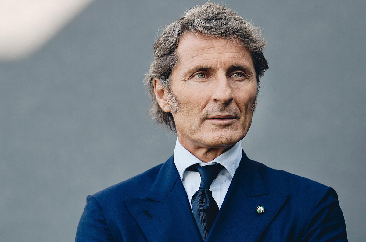 16 StephanWinkelmann 16 StephanWinkelmann