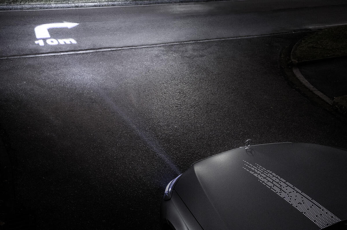 Mercedes-Benz reveals new digital lighting technology