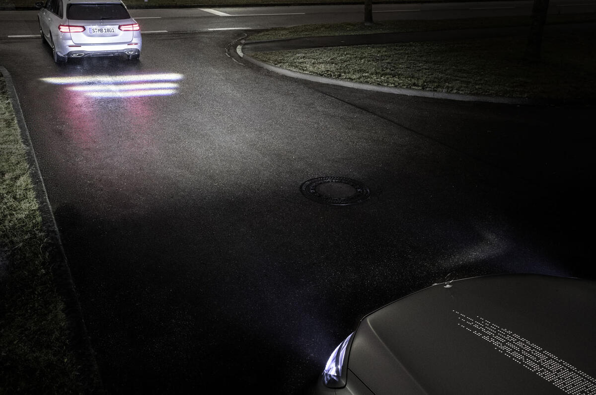 Mercedes-Benz reveals new digital lighting technology