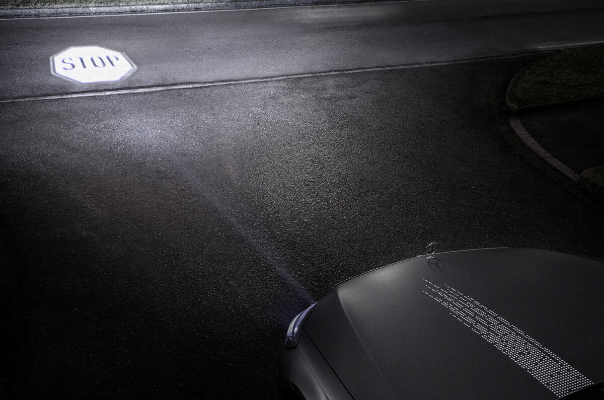 Mercedes-Benz reveals new digital lighting technology