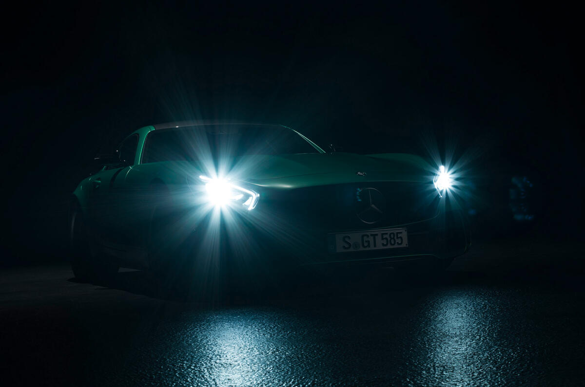 Mercedes-AMG GT R