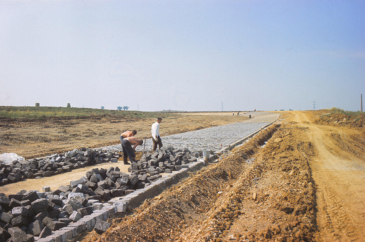 Belgian pave Belgian pave
