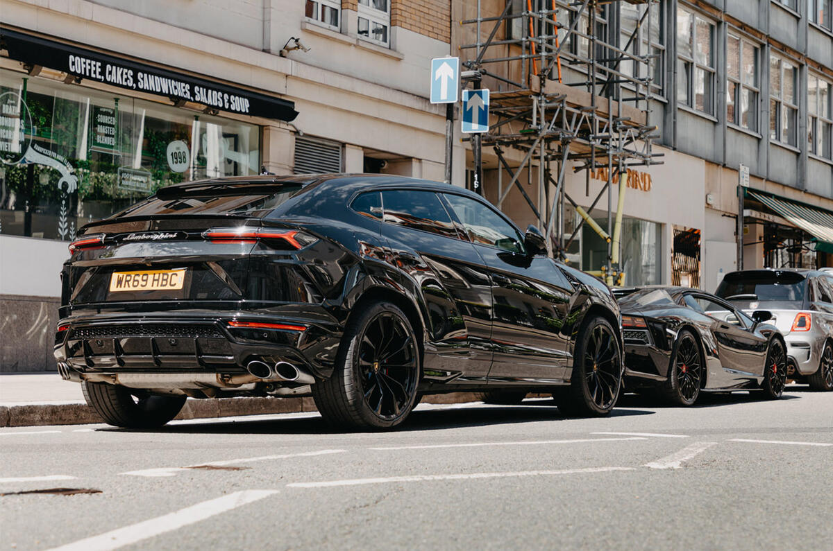 Lamborghini Urus - rear Lamborghini Urus - rear