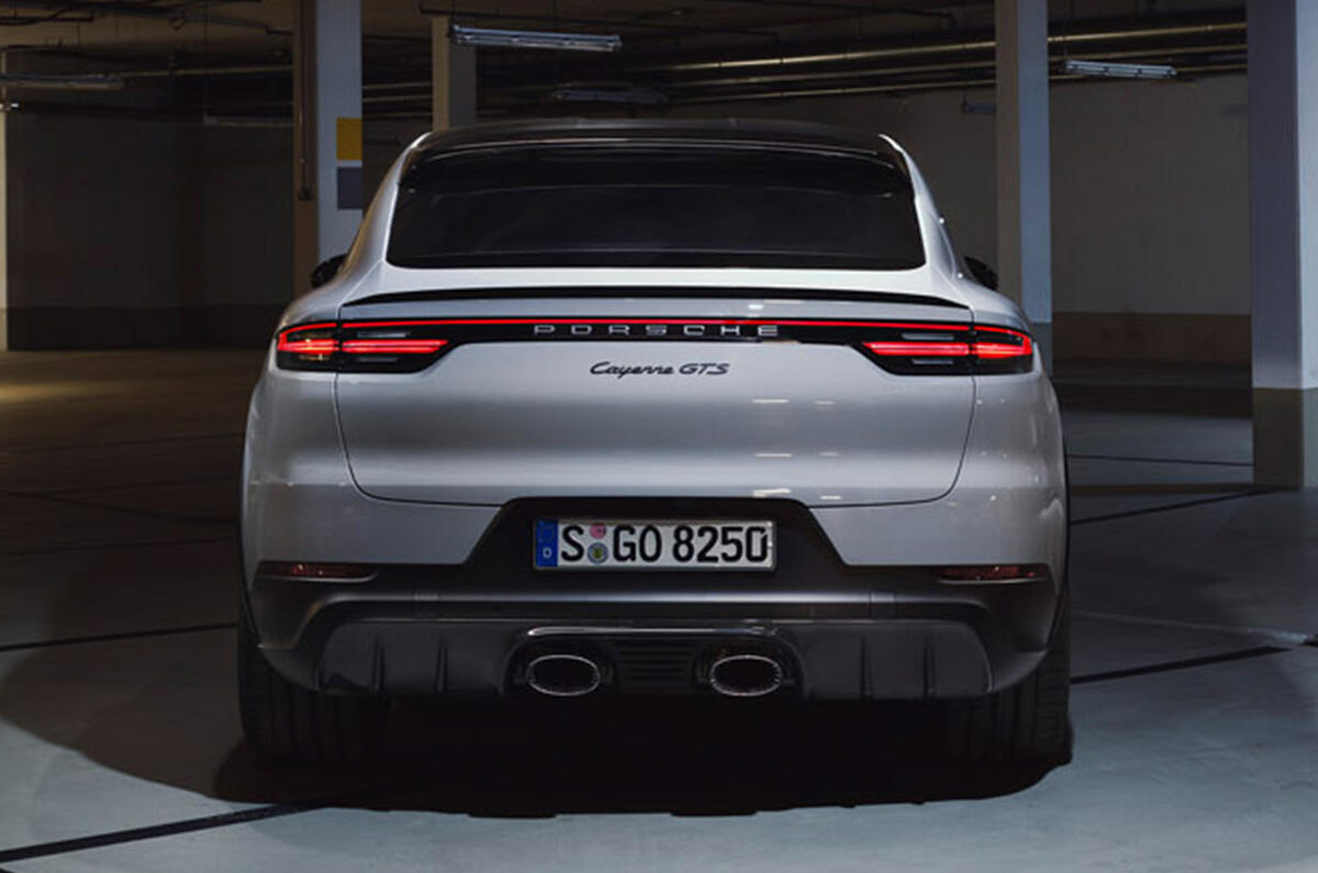 Porsche Cayenne GTS 2020 - static rear
