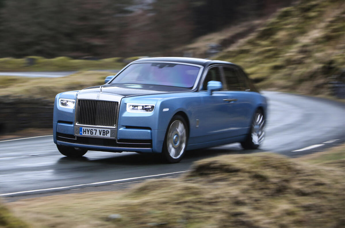 Rolls-Royce Phantom - hero front Rolls-Royce Phantom - hero front