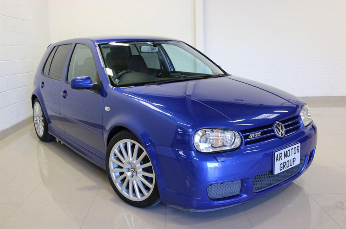 Volkswagen Golf R32 - front