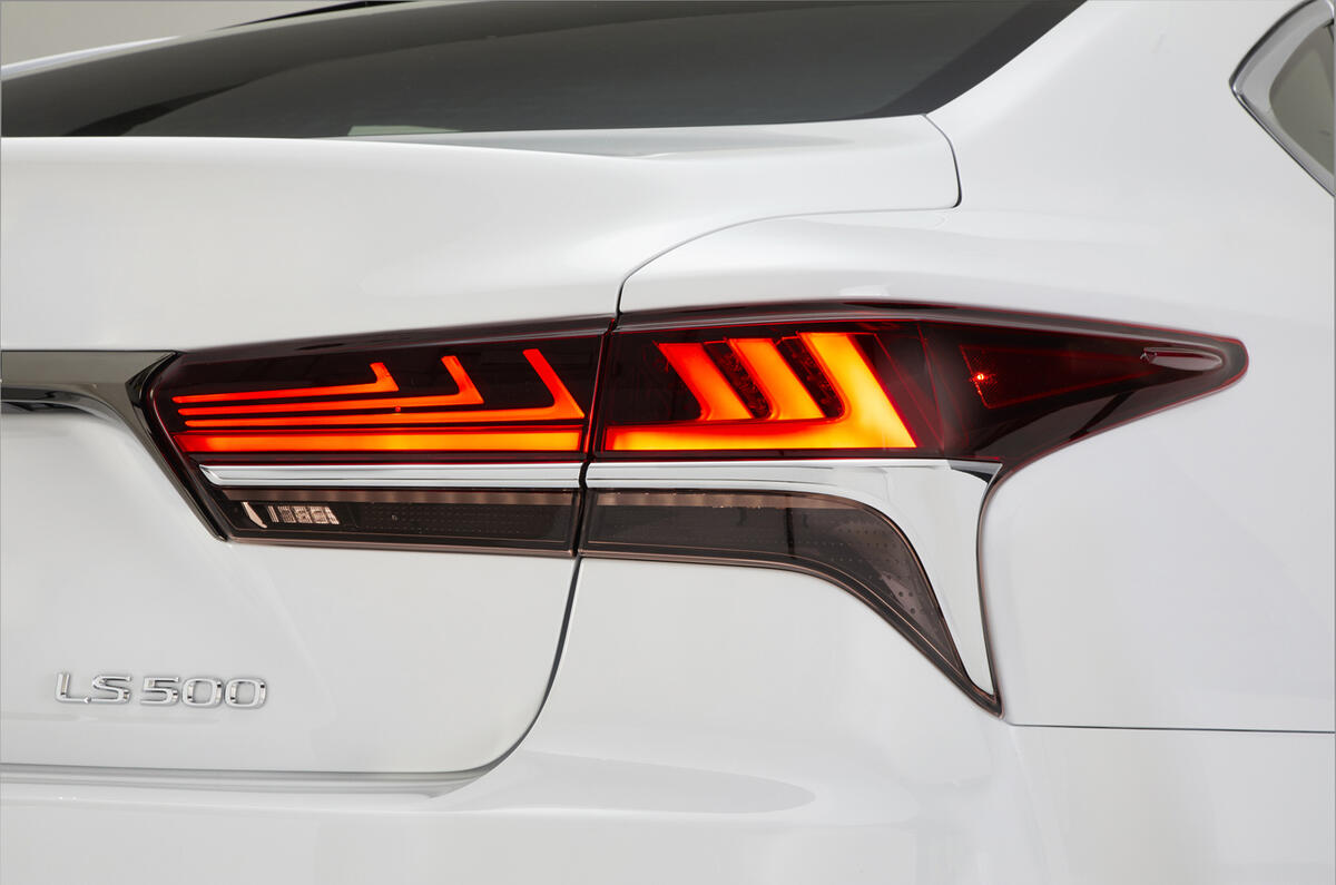 Lexus LS F Sport