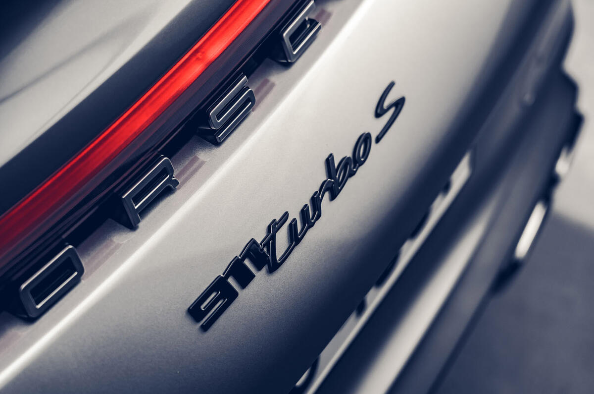 Porsche 911 Turbo S 2020 - badge Porsche 911 Turbo S 2020 - badge