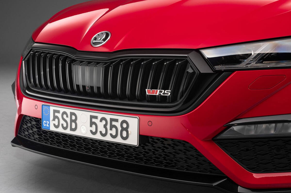 Skoda Octavia vRS 2020 - stationary front Skoda Octavia vRS 2020 - stationary front