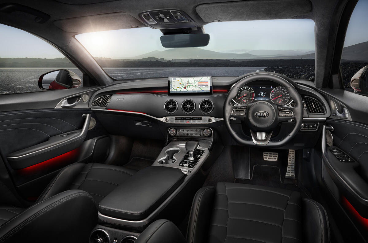 2021 Kia Stinger interior