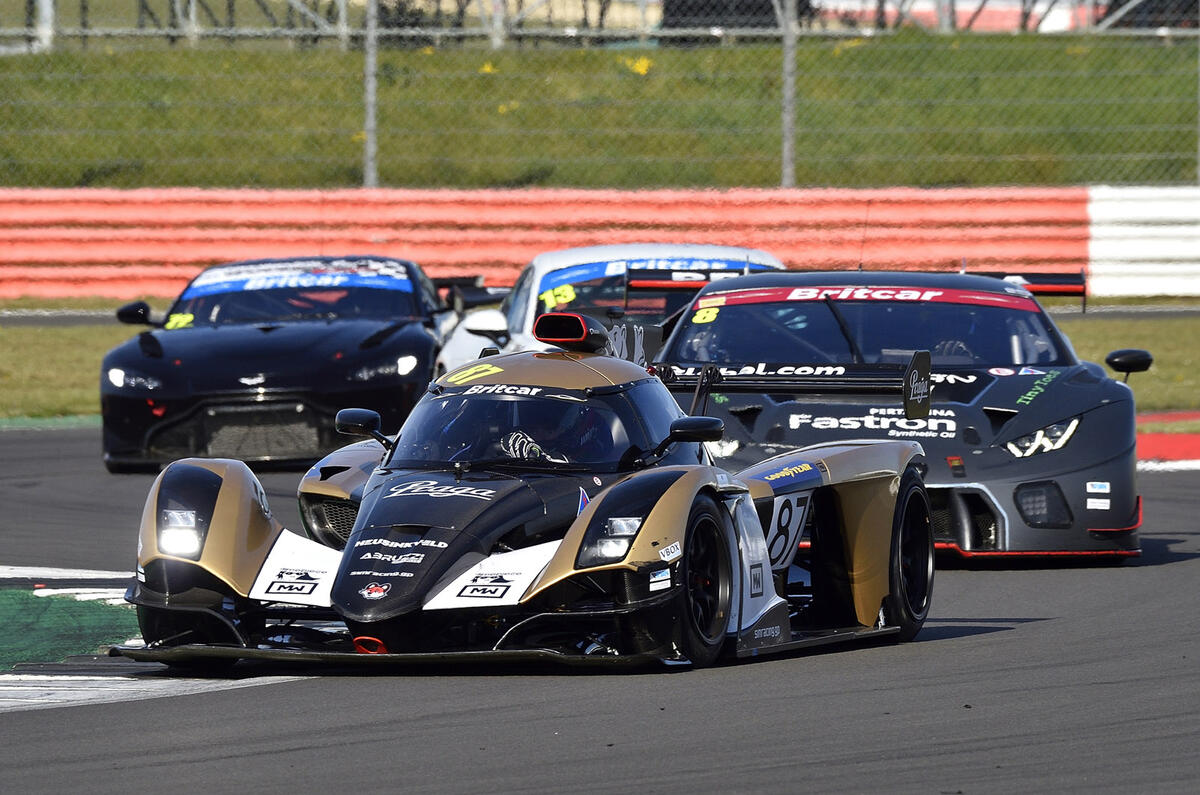17 Britcar racing credit Paul Cherry 2 17 Britcar racing credit Paul Cherry 2