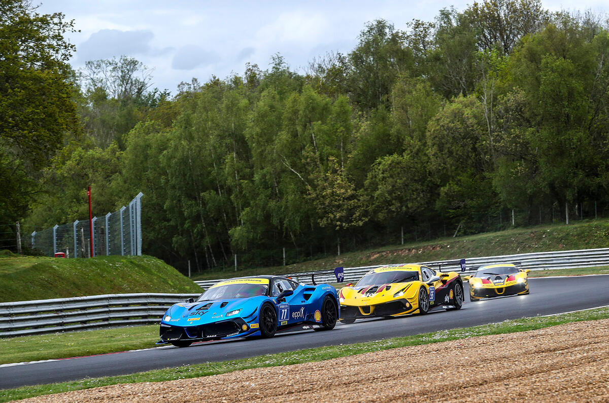 17 ferrari challenge