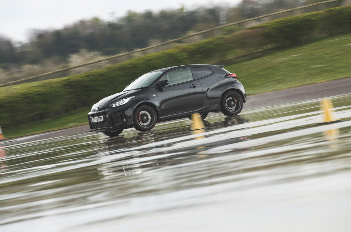 17 LUC Torque Vectoring 2021 0163 Toyota Yaris GR 17 LUC Torque Vectoring 2021 0163 Toyota Yaris GR