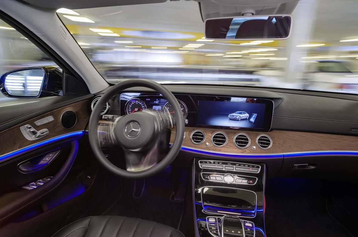 Daimler and Bosch unveil driverless parking garage