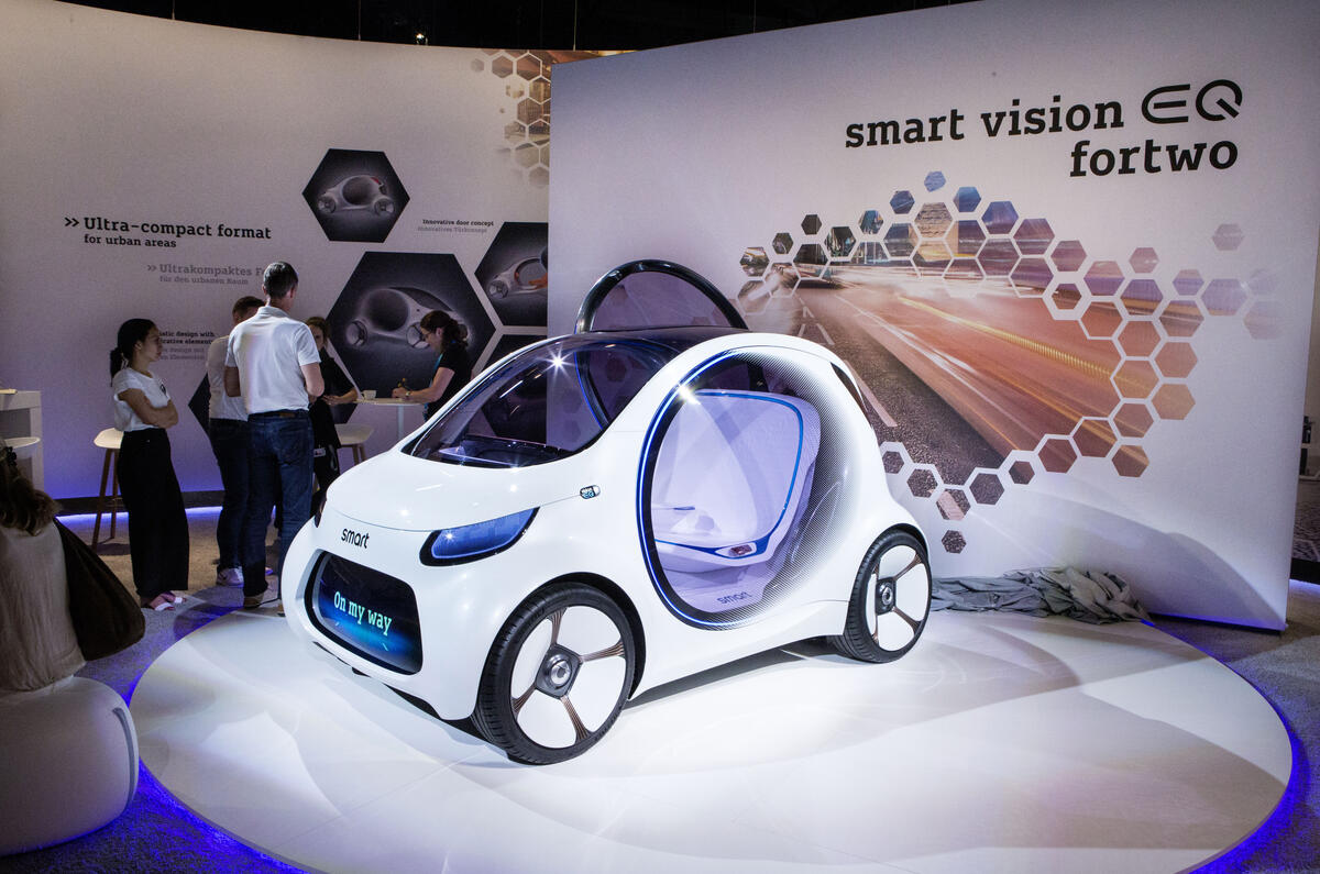 Smart Vision Eq Claims To Be Electric City Car Of Future