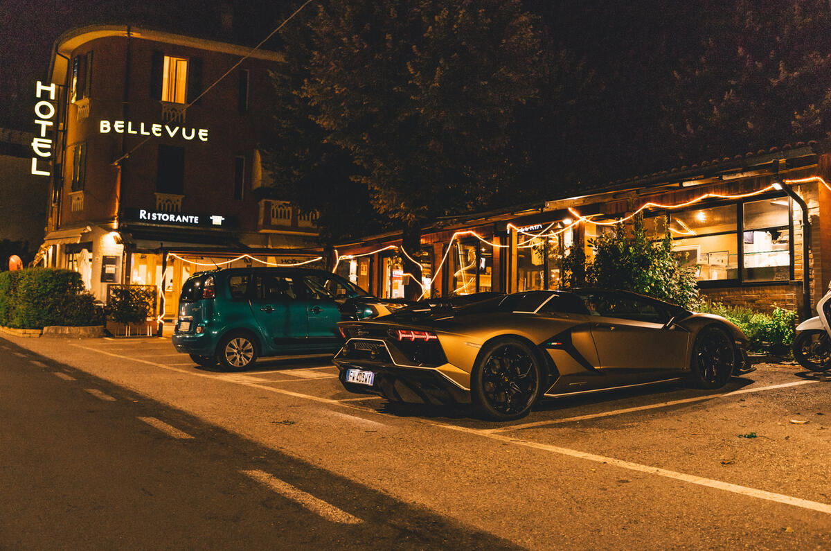 Lamborghini Aventador SVJ roadster - static rear