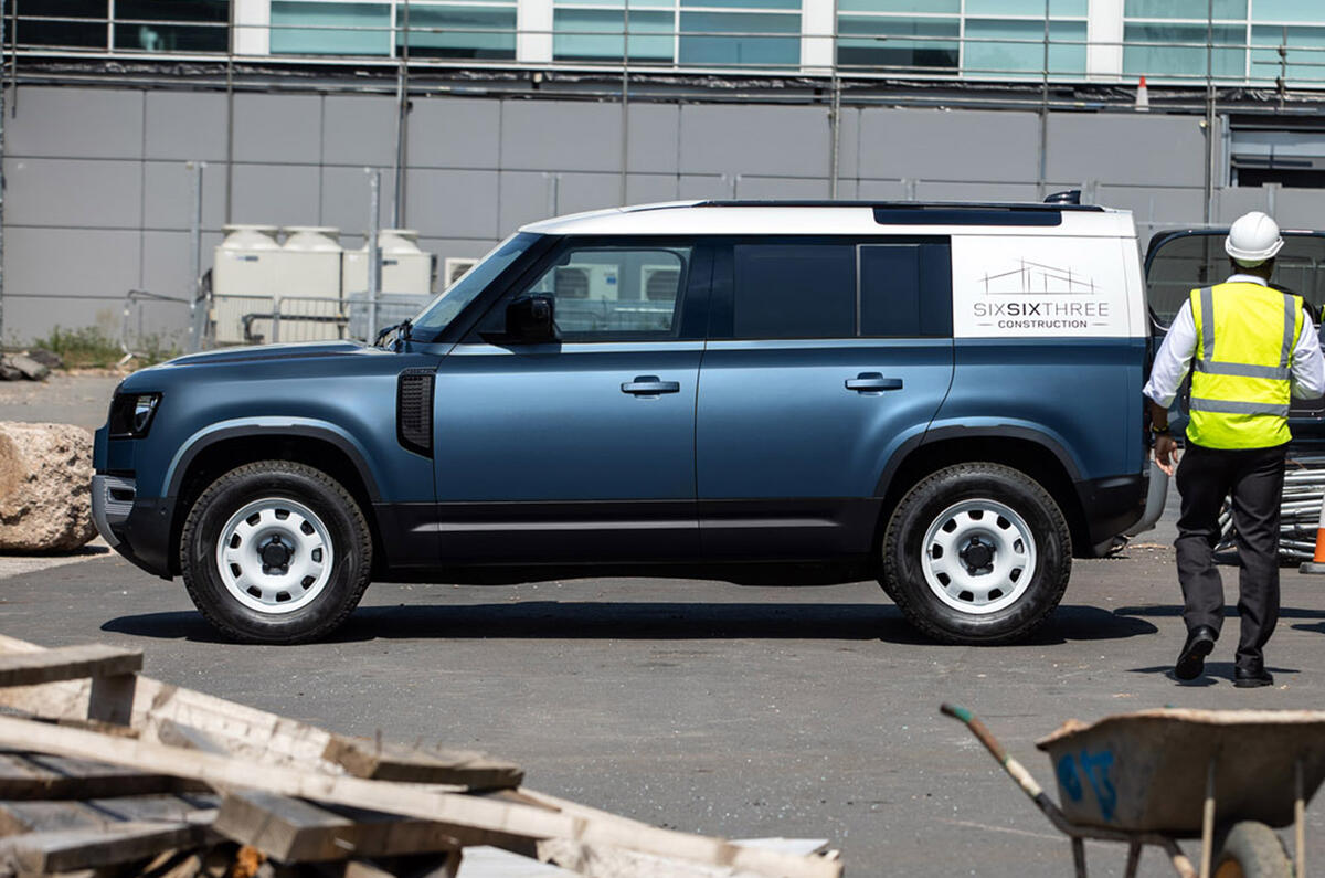 Land Rover Defender Hard Top - static side Land Rover Defender Hard Top - static side