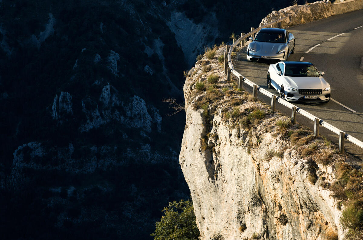 Polestar 1 - tracking front